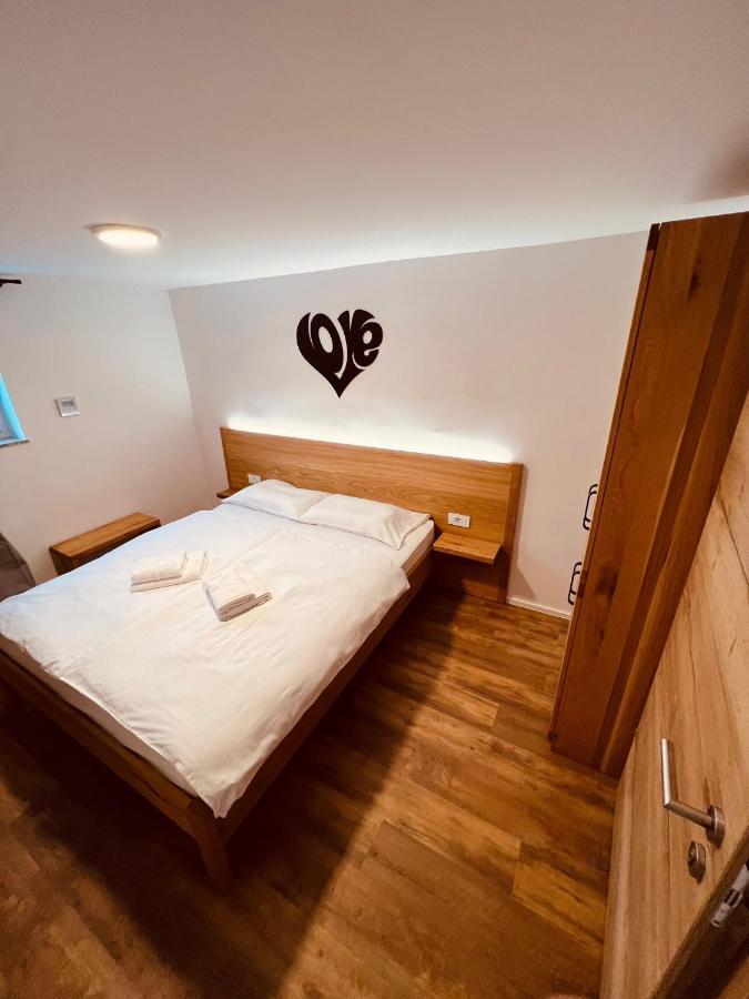 Pjagodic Hotel Cerklje - 5Min To Airport Cerklje na Gorenjskem Εξωτερικό φωτογραφία